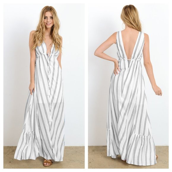 Blue and White Striped Maxi With Pockets - Picture 2 of 3